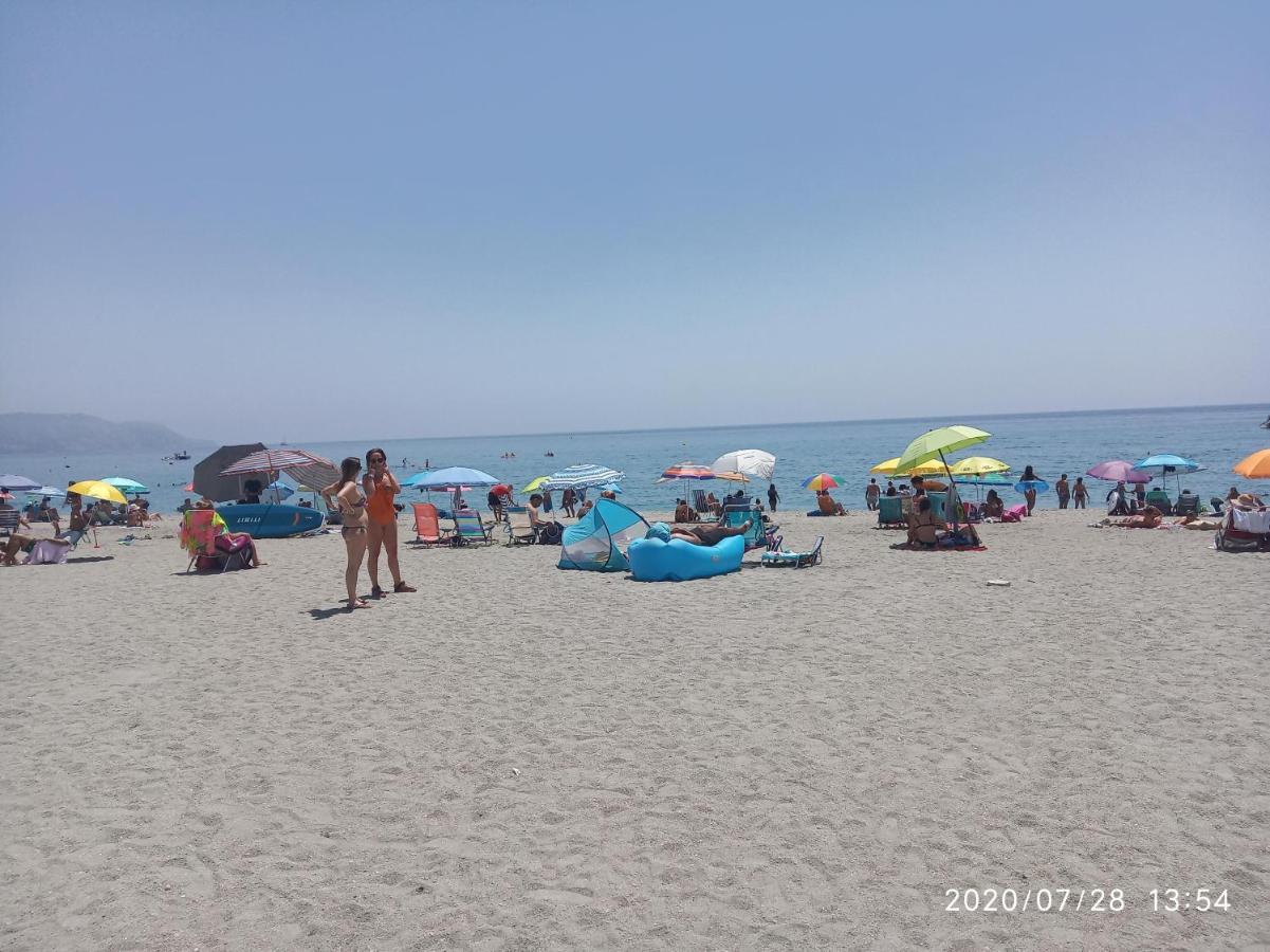 Nerja 1ª linea de Playa de Burriana , terraza grande al mar Apartamento Exterior foto